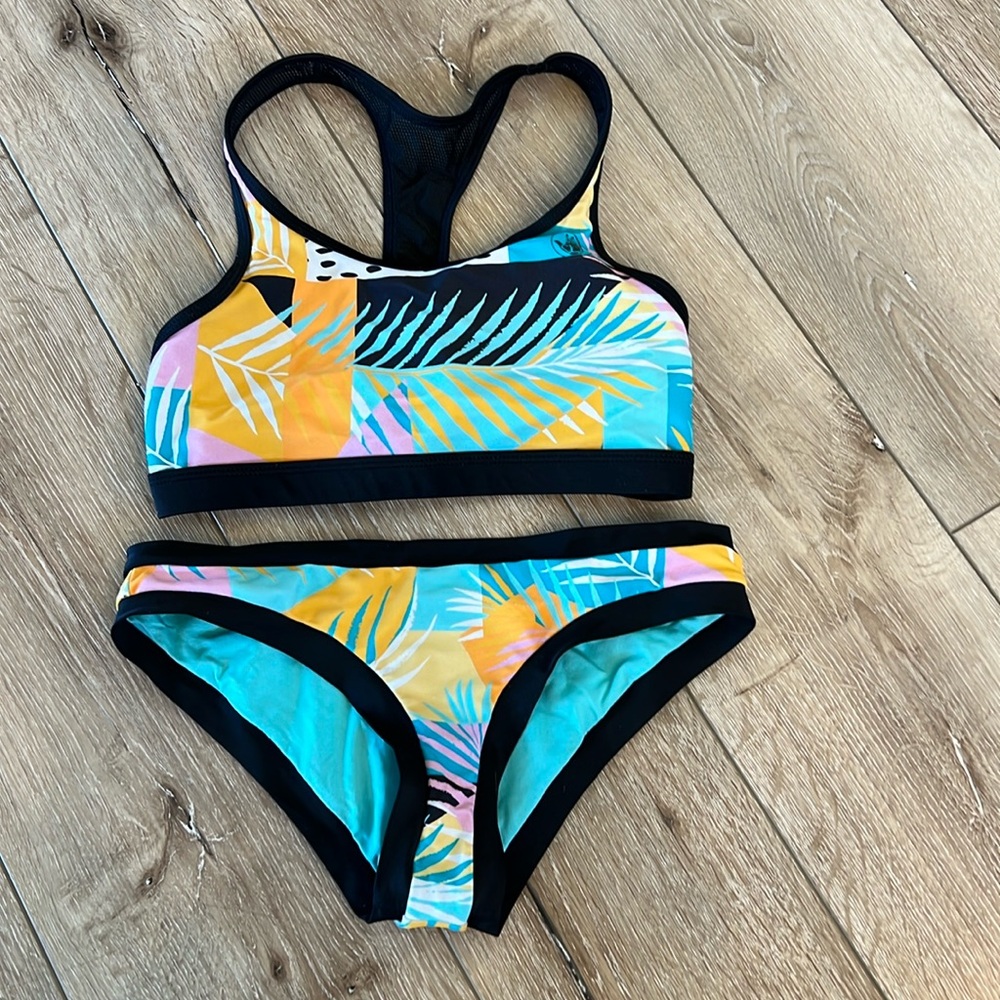 Body Glove 2 piece bathing suit